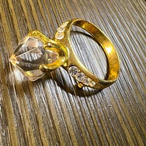 Vintage Gold Ring Brooch Pin